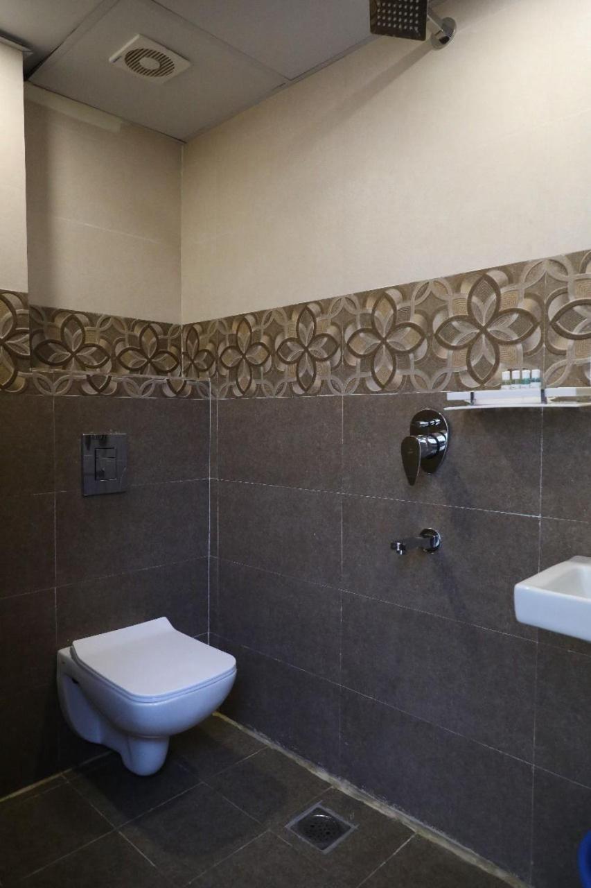 Hotel Windsor Plaza Hyderabad Ngoại thất bức ảnh