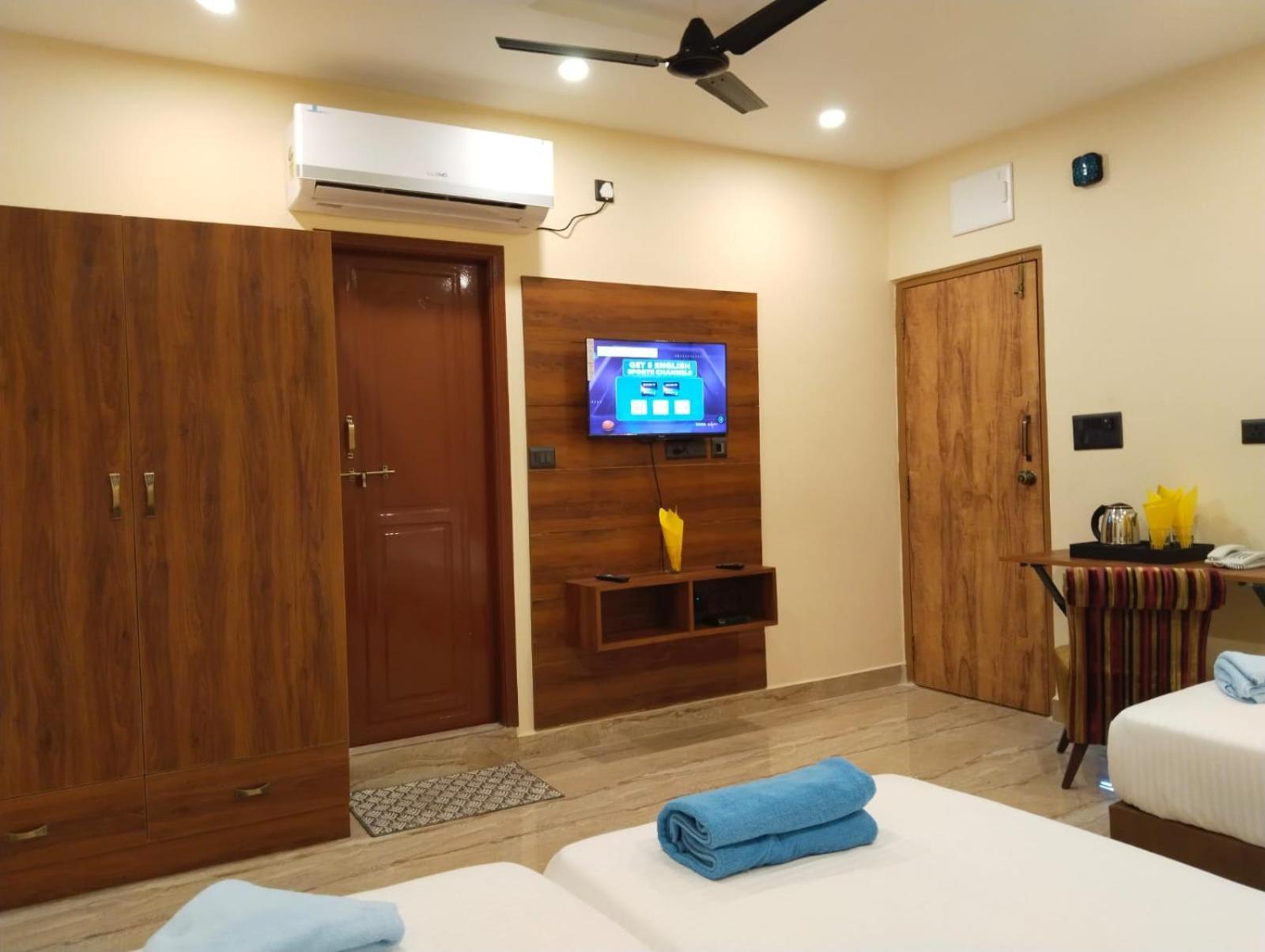 Hotel Windsor Plaza Hyderabad Ngoại thất bức ảnh