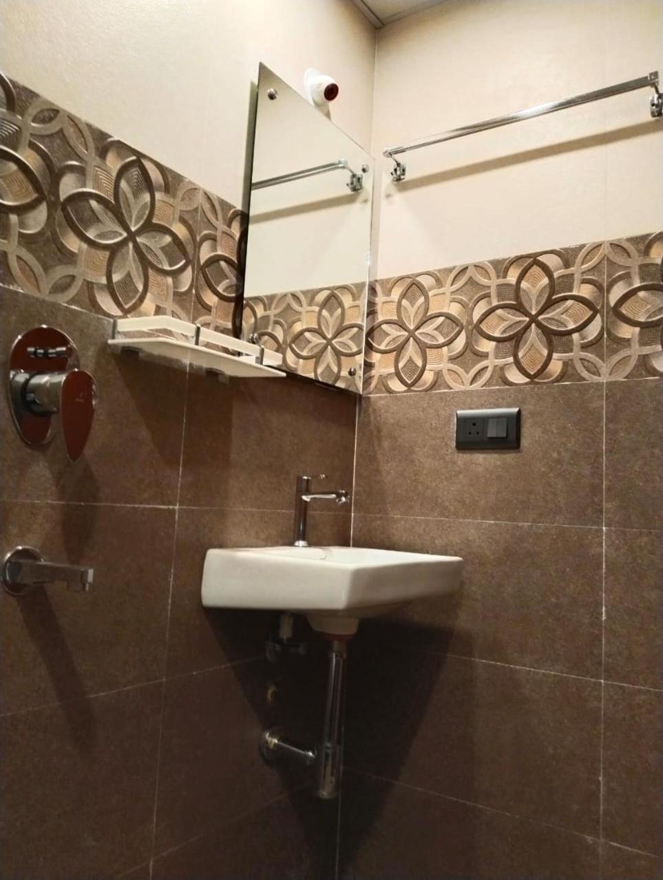 Hotel Windsor Plaza Hyderabad Ngoại thất bức ảnh